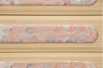 箪笥を綺麗に再生!水没した箪笥に高品質リペアを施し、使用できるように修理。
