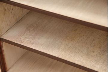 箪笥を綺麗に再生!水没した箪笥に高品質リペアを施し、使用できるように修理。