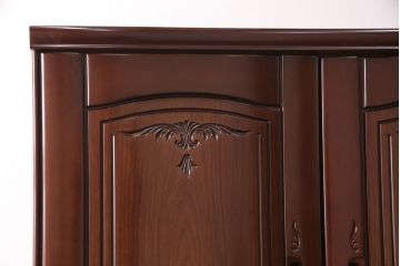 箪笥を綺麗に再生!水没した箪笥に高品質リペアを施し、使用できるように修理。