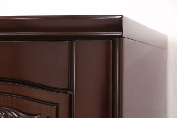 箪笥を綺麗に再生!水没した箪笥に高品質リペアを施し、使用できるように修理。
