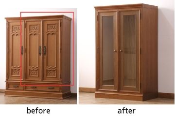 洋箪笥をワードローブにリメイク!箪笥の右上の扉2枚分を使用。扉にクリアガラスをはめ込み、引手を設置。民芸家具風の濃い茶色に着色仕上げ。