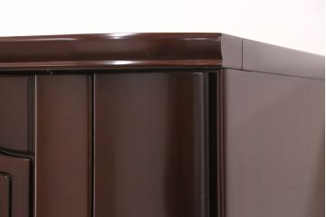 クローゼットを綺麗に再生!水没したクローゼットに高品質リペアを施し、使用できるよう修理。