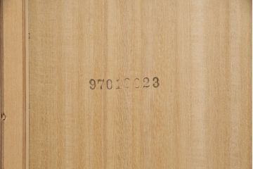クローゼットを綺麗に再生!水没したクローゼットに高品質リペアを施し、使用できるよう修理。