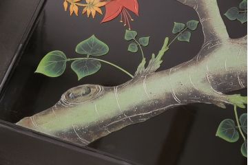 座卓をダイニングテーブルにリメイク!座卓の中央部分と新材で天板を製作。面取りをしたガラス天板を取り付け。(食卓)