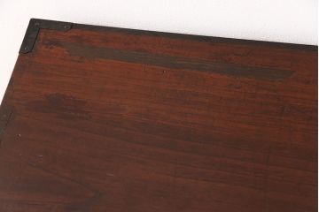 桐箪笥を綺麗に再生!引き出しの前板、底板をすべて交換し、天板を補強。現状に合った着色仕上げ。
