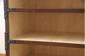 和箪笥を綺麗に再生!高品質リペアを施し、カビを取り、部材を交換。