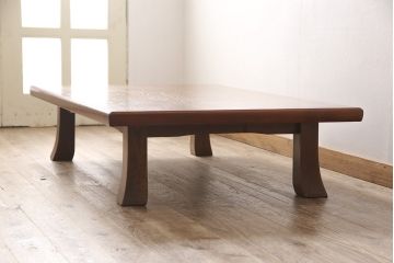 座卓を綺麗に再生!高品質リペアを施し、脚をビスで取り外し可能な仕様に変更。