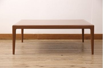座卓を綺麗に再生!高品質リペアを施し、折れた脚1本を修復。天板の傷みを修理し、再塗装して仕上げ。