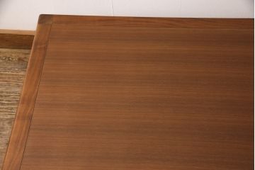 座卓を綺麗に再生!高品質リペアを施し、折れた脚1本を修復。天板の傷みを修理し、再塗装して仕上げ。