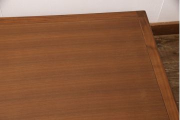 座卓を綺麗に再生!高品質リペアを施し、折れた脚1本を修復。天板の傷みを修理し、再塗装して仕上げ。