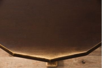 ダイニングテーブルの高さを低くリメイク!高品質リペアを施し、脚をカットして高さをリサイズ。