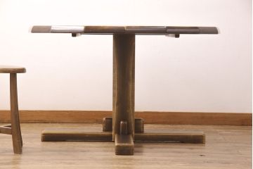 ダイニングテーブルの高さを低くリメイク!高品質リペアを施し、脚をカットして高さをリサイズ。
