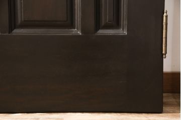 玄関ドア、戸枠を塗装してリメイク!高品質リペアを施し、それぞれ塗膜を剥離。外部用塗料にて仕上げ。