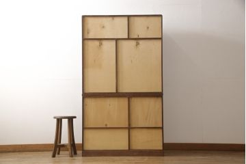 茶棚を綺麗に再生!高品質リペアを施し、元のイメージを損なわないように建具を新規作成し交換。蜜蝋ワックス仕上げに。