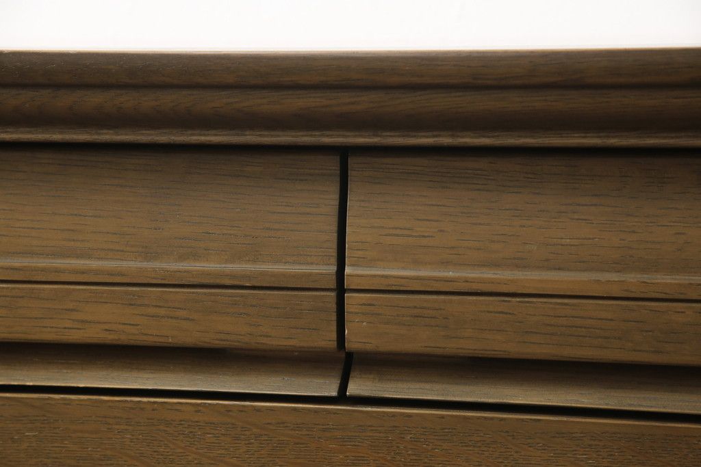 箪笥を小さくリメイク!奥行きを狭くし、新材は元の材に合わせた色味に仕上げ。