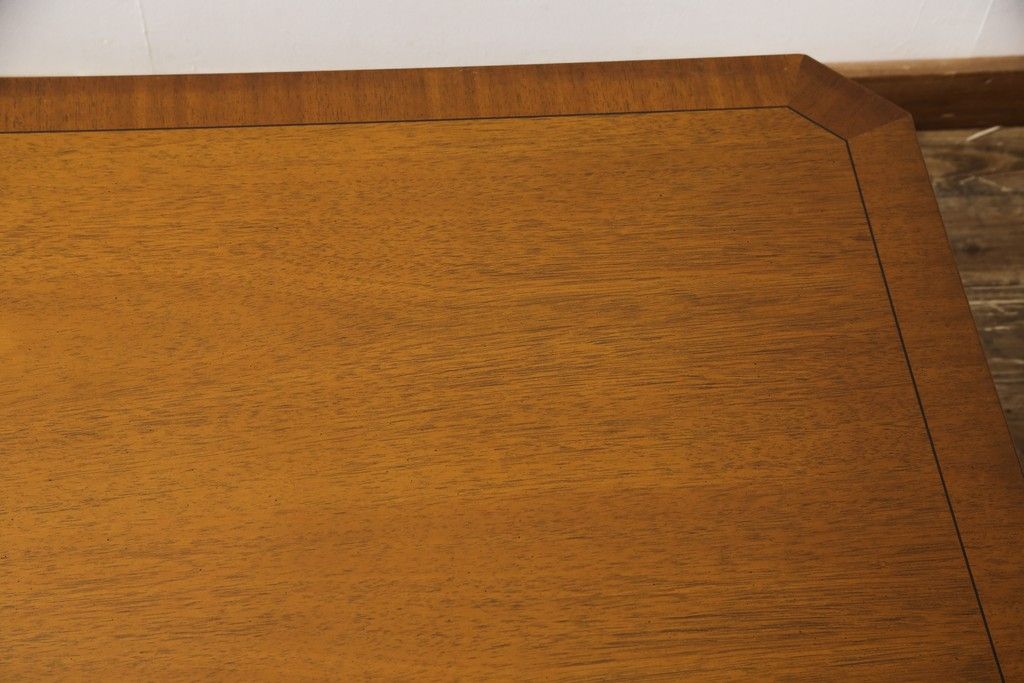 ダイニングテーブルのサイズリメイク!高さと天板の大きさをリサイズ。ドレクセル特有の風合いを残した仕上げに。