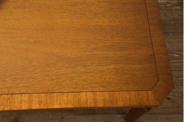 ダイニングテーブルのサイズリメイク!高さと天板の大きさをリサイズ。ドレクセル特有の風合いを残した仕上げに。