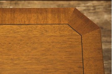 ダイニングテーブルのサイズリメイク!高さと天板の大きさをリサイズ。ドレクセル特有の風合いを残した仕上げに。