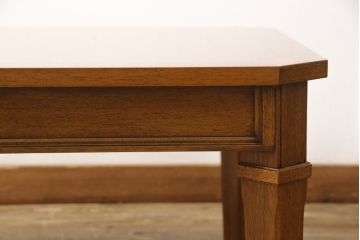 ダイニングテーブルのサイズリメイク!高さと天板の大きさをリサイズ。ドレクセル特有の風合いを残した仕上げに。