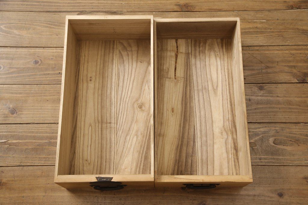 桐箪笥を綺麗に再生!高品質リペアを施し、蜜蝋ワックス仕上げ。