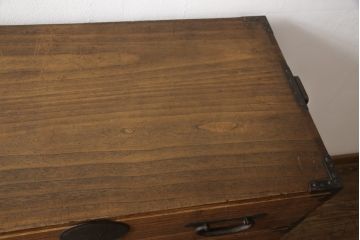 桐箪笥を綺麗に再生!高品質リペアを施し、蜜蝋ワックス仕上げ。