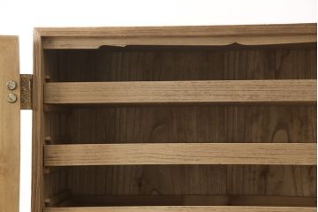 桐箪笥を綺麗に再生!洗浄し、ふさは新しいものに交換。木地色仕上げ。