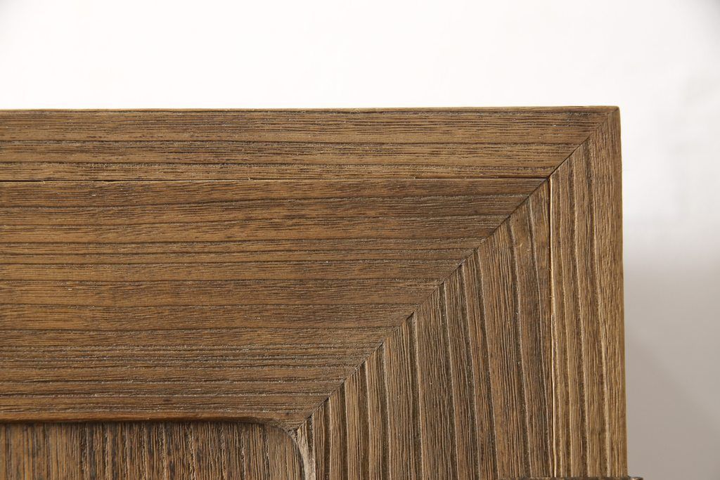 桐箪笥を綺麗に再生!洗浄し、ふさは新しいものに交換。木地色仕上げ。