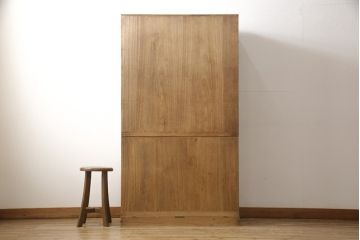 桐箪笥を綺麗に再生!洗浄し、ふさは新しいものに交換。木地色仕上げ。