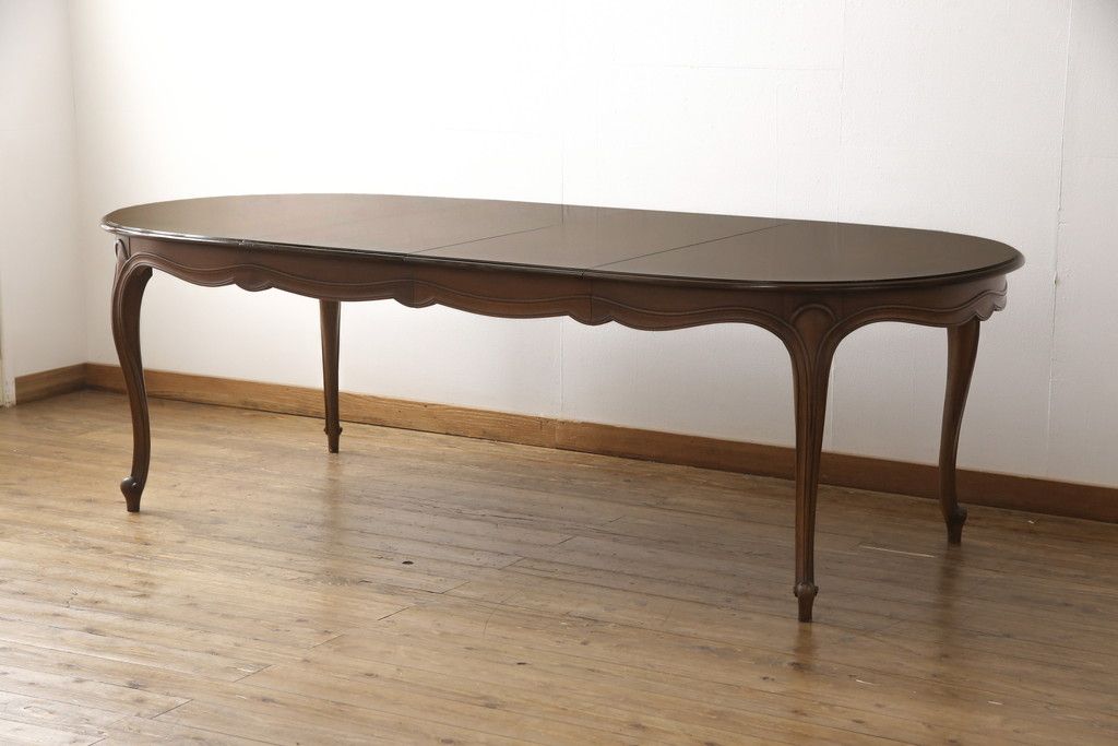 ダイニングテーブルを綺麗に再生!高品質リペアを施し、天板はセラウッド塗装で仕上げ。