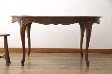 ダイニングテーブルを綺麗に再生!高品質リペアを施し、天板はセラウッド塗装で仕上げ。