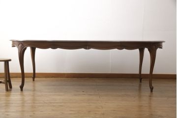 ダイニングテーブルを綺麗に再生!高品質リペアを施し、天板はセラウッド塗装で仕上げ。