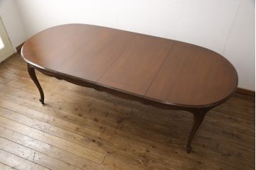 ダイニングテーブルを綺麗に再生!高品質リペアを施し、天板はセラウッド塗装で仕上げ。