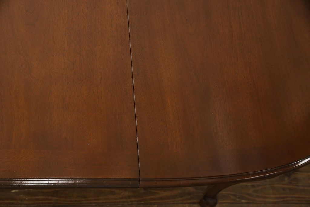 ダイニングテーブルを綺麗に再生!高品質リペアを施し、天板はセラウッド塗装で仕上げ。