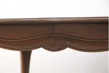 ダイニングテーブルを綺麗に再生!高品質リペアを施し、天板はセラウッド塗装で仕上げ。