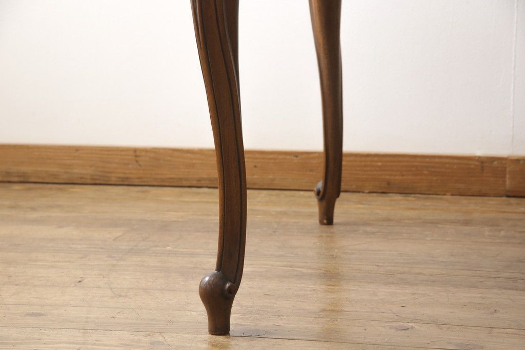 ダイニングテーブルを綺麗に再生!高品質リペアを施し、天板はセラウッド塗装で仕上げ。