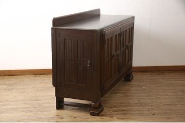 サイドボードを綺麗に再生!高品質リペアを施し、角の欠けは穴埋め、内部の引き出し上部の板を固定。元の色味に合わせて着色仕上げ。