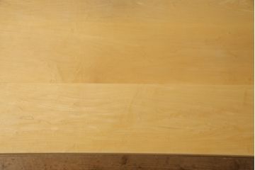 ダイニングテーブルをストリップド加工してリメイク!現状の塗膜、着色料を剥離し、ワックス仕上げ。