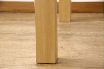 ダイニングテーブルをストリップド加工してリメイク!現状の塗膜、着色料を剥離し、ワックス仕上げ。