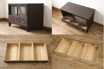 3段重ね桐箪笥をサイドボード、ローチェスト、ローボードにリメイク!上段の引き戸にはガラスをはめ込み、引手を交換。天板と木製脚を取り付け。中段は1段目の引き出し内に仕切りを製作。下段は1段目をフラップダウン扉にし、キャスターを取り付け。いずれもオーク系に着色仕上げ。