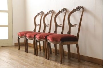 チェア4脚の高さをリメイク!高品質リペアを施し、脚をカットしてリサイズ。木部は本体の色味に合わせて仕上げ。