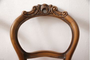 チェア4脚の高さをリメイク!高品質リペアを施し、脚をカットしてリサイズ。木部は本体の色味に合わせて仕上げ。