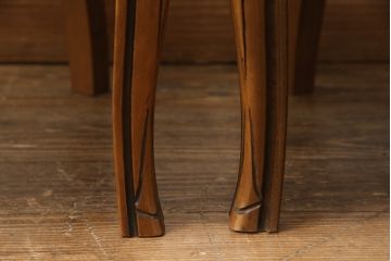 チェア4脚の高さをリメイク!高品質リペアを施し、脚をカットしてリサイズ。木部は本体の色味に合わせて仕上げ。