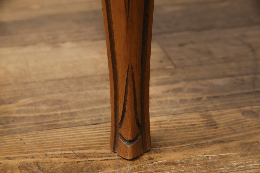 チェア4脚の高さをリメイク!高品質リペアを施し、脚をカットしてリサイズ。木部は本体の色味に合わせて仕上げ。