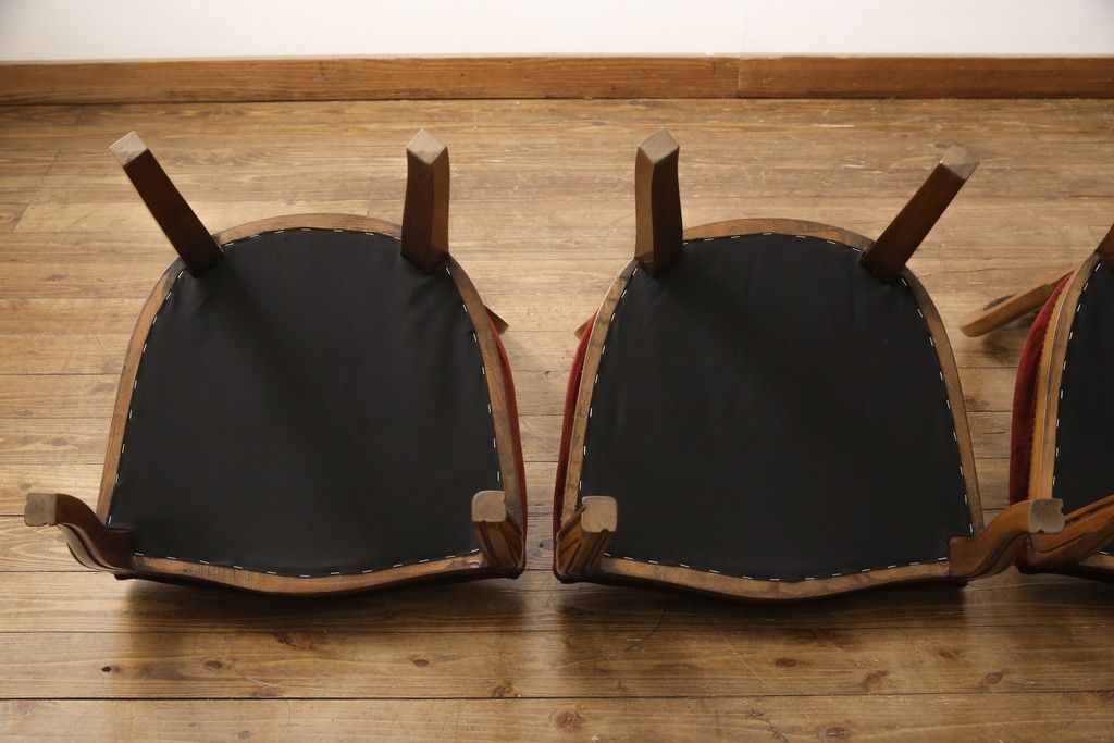 チェア4脚の高さをリメイク!高品質リペアを施し、脚をカットしてリサイズ。木部は本体の色味に合わせて仕上げ。