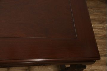 座卓をダイニングテーブルにリメイク!新材で脚を増設し、H型の貫を通して脚を補強。現状に合わせた濃茶色に仕上げ。