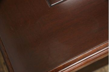 座卓をダイニングテーブルにリメイク!新材で脚を増設し、H型の貫を通して脚を補強。現状に合わせた濃茶色に仕上げ。