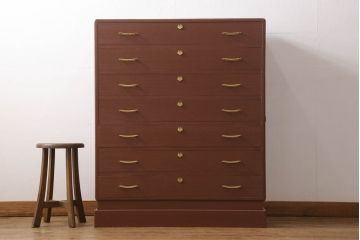 桐箪笥を着色リメイク!高品質リペアを施し、シナモンブラウンに着色仕上げ。