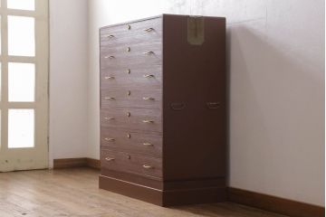 桐箪笥を着色リメイク!高品質リペアを施し、シナモンブラウンに着色仕上げ。