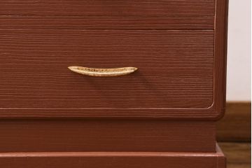 桐箪笥を着色リメイク!高品質リペアを施し、シナモンブラウンに着色仕上げ。