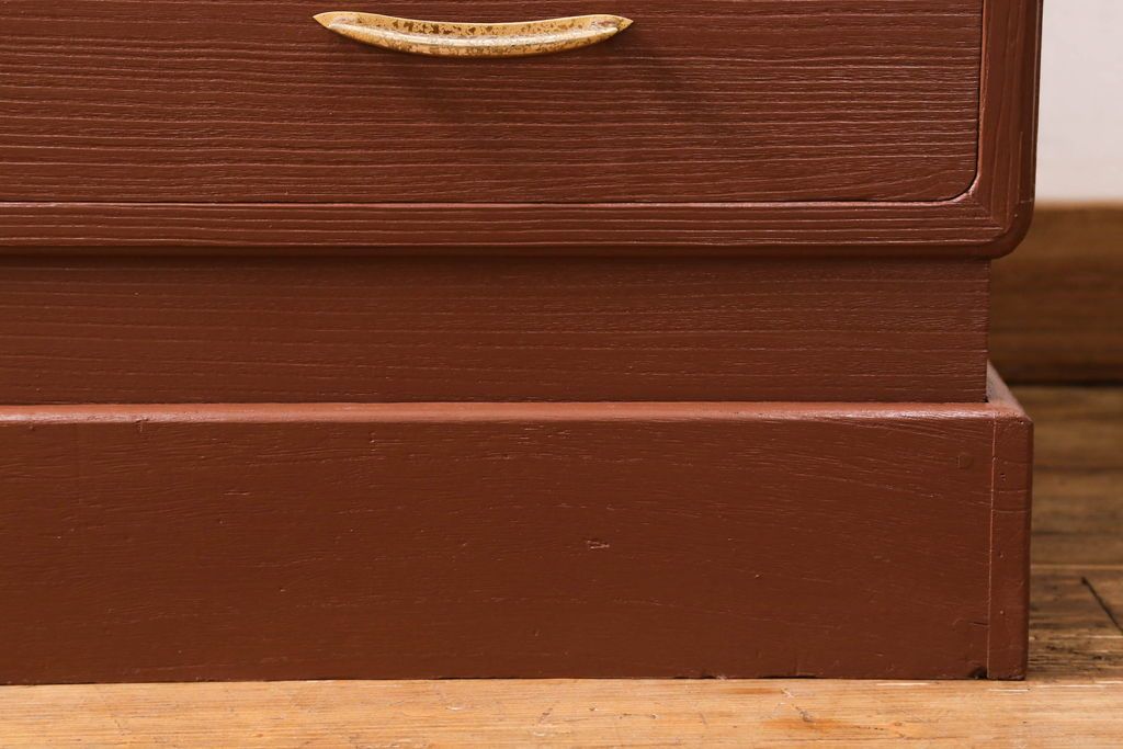 桐箪笥を着色リメイク!高品質リペアを施し、シナモンブラウンに着色仕上げ。